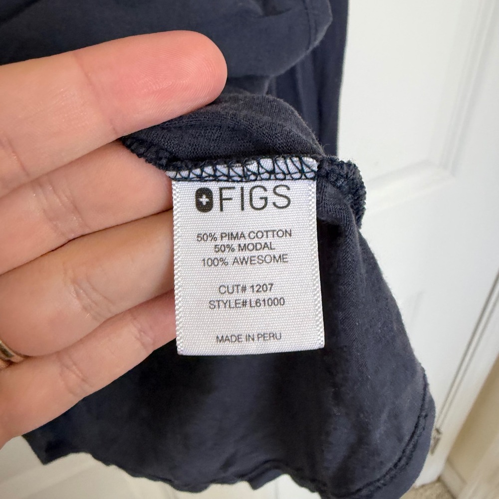 FIGS Navy Blue Long Sleeve Pima Cotton Modal Underscrub Top Shirt L61000 - Picture 3 of 5